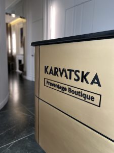 Стійка адміністрації Karvatska Beauty & Wellness Center